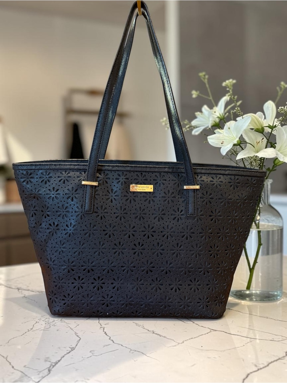 Kate Spade Harmony Metro Black Laser Cut Floral Tote Bag Gold Hardware EUC